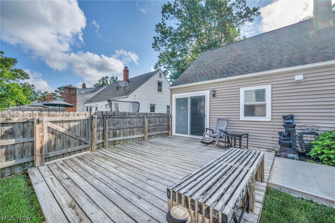 342 Inwood Boulevard Avon Lake OH 44012