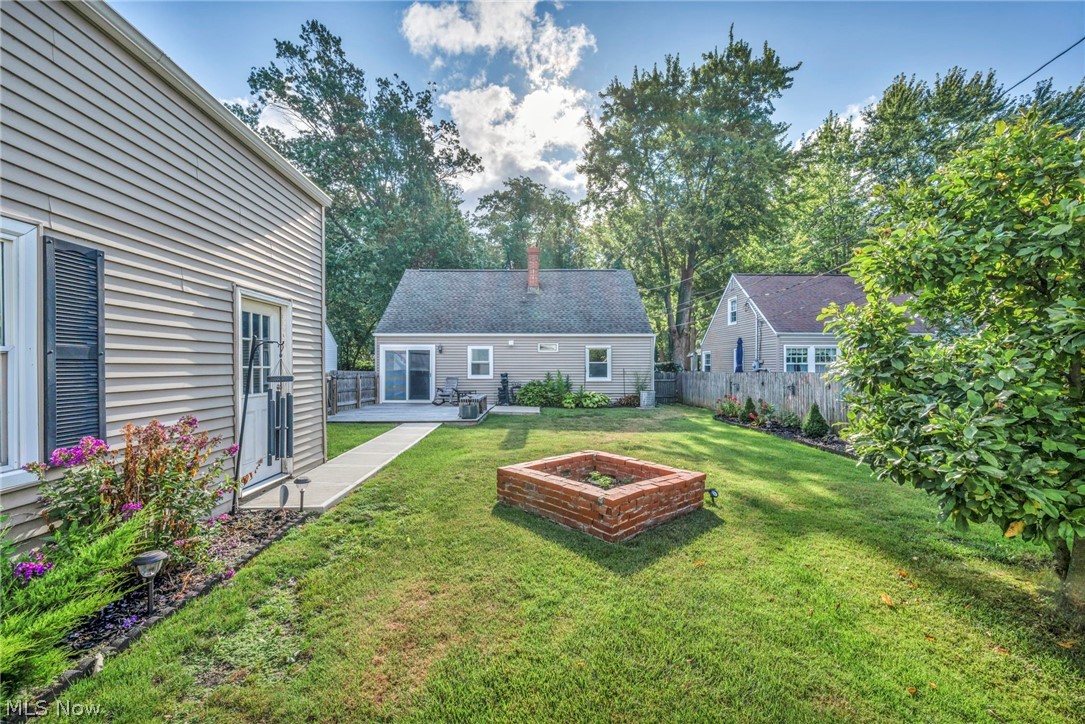 342 Inwood Boulevard Avon Lake OH 44012