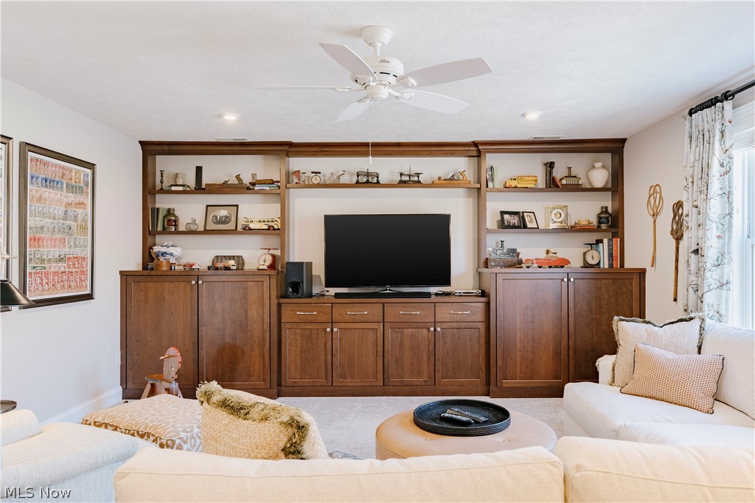 554 Salt Lake Circle Orange OH 44022