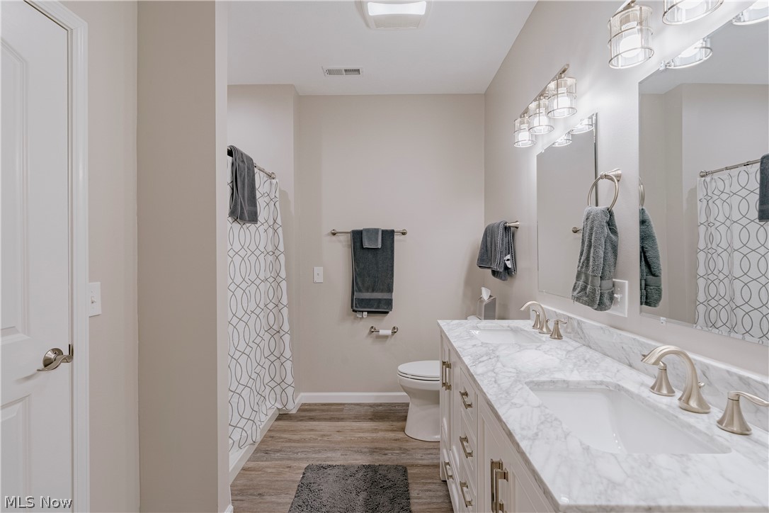 554 Salt Lake Circle Orange OH 44022