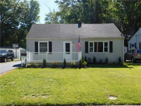 1283 Waverly Road Eastlake OH 44095