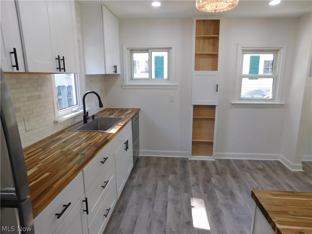 1283 Waverly Road Eastlake OH 44095