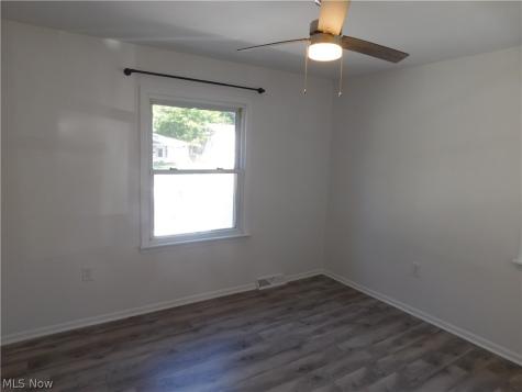 1283 Waverly Road Eastlake OH 44095