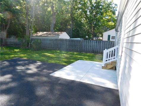 1283 Waverly Road Eastlake OH 44095