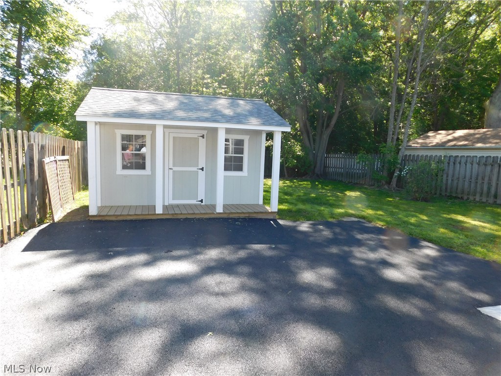 1283 Waverly Road Eastlake OH 44095