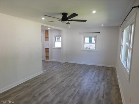 1283 Waverly Road Eastlake OH 44095