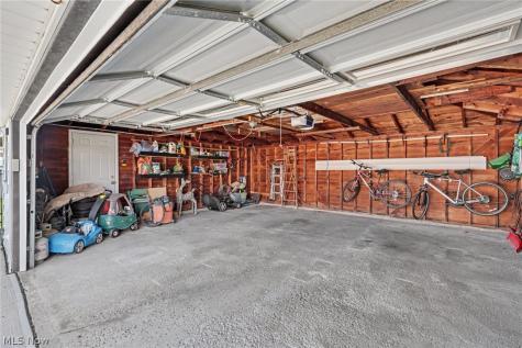 578 E Hillsdale Avenue Seven Hills OH 44131