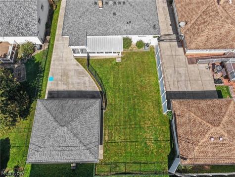 578 E Hillsdale Avenue Seven Hills OH 44131