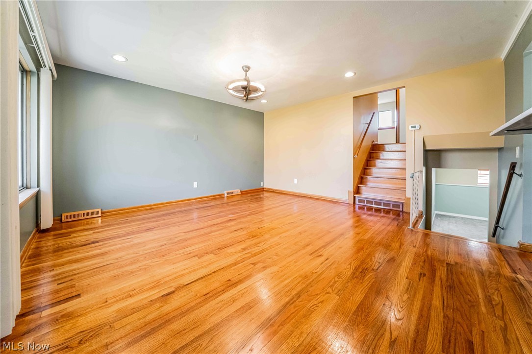 5846 Scarlet Oak Drive Bedford Heights OH 44146