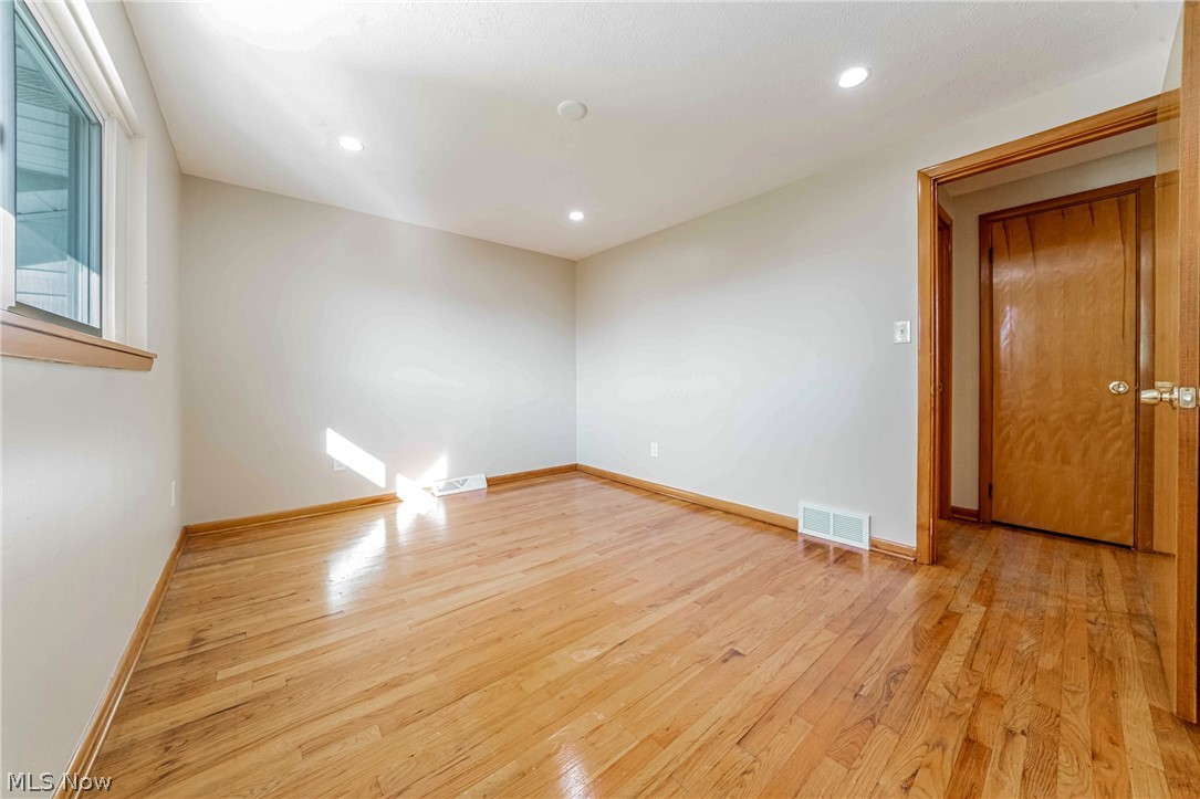 5846 Scarlet Oak Drive Bedford Heights OH 44146