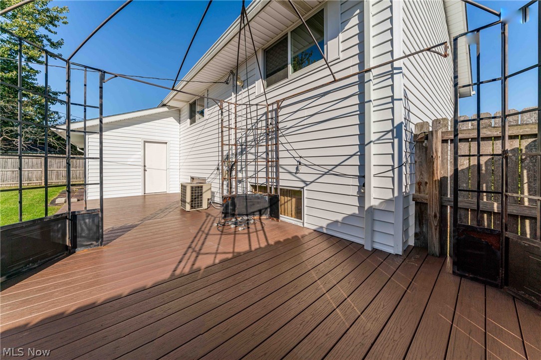 5846 Scarlet Oak Drive Bedford Heights OH 44146