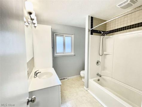 4885 Lear Nagle Road North Ridgeville OH 44039