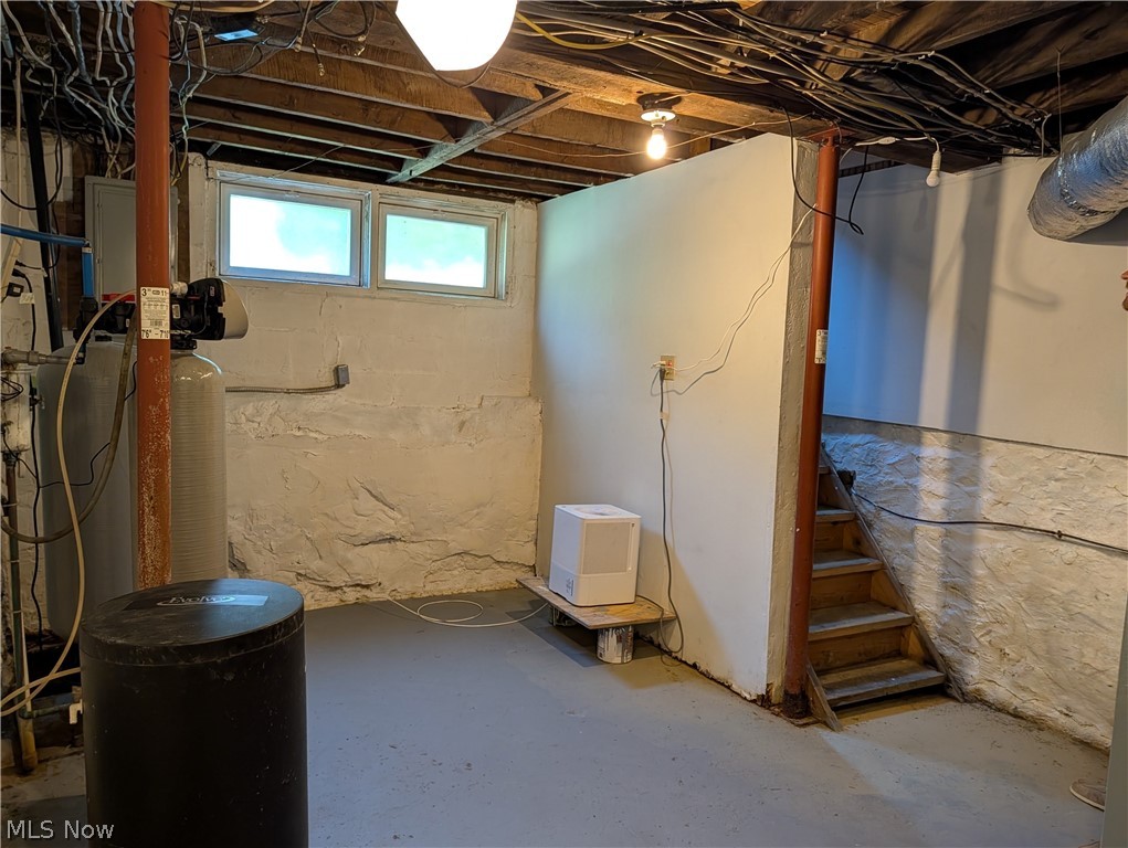11650 Chestnutdale Road Chardon OH 44024