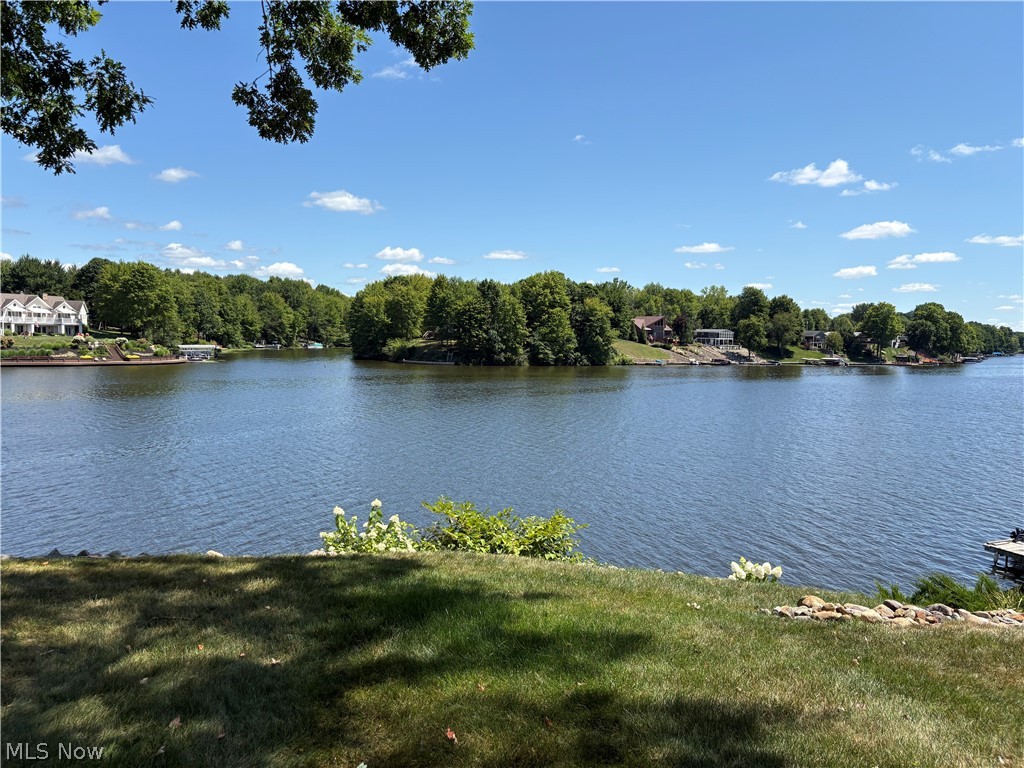 1047 Lode Star Drive Roaming Shores OH 44085