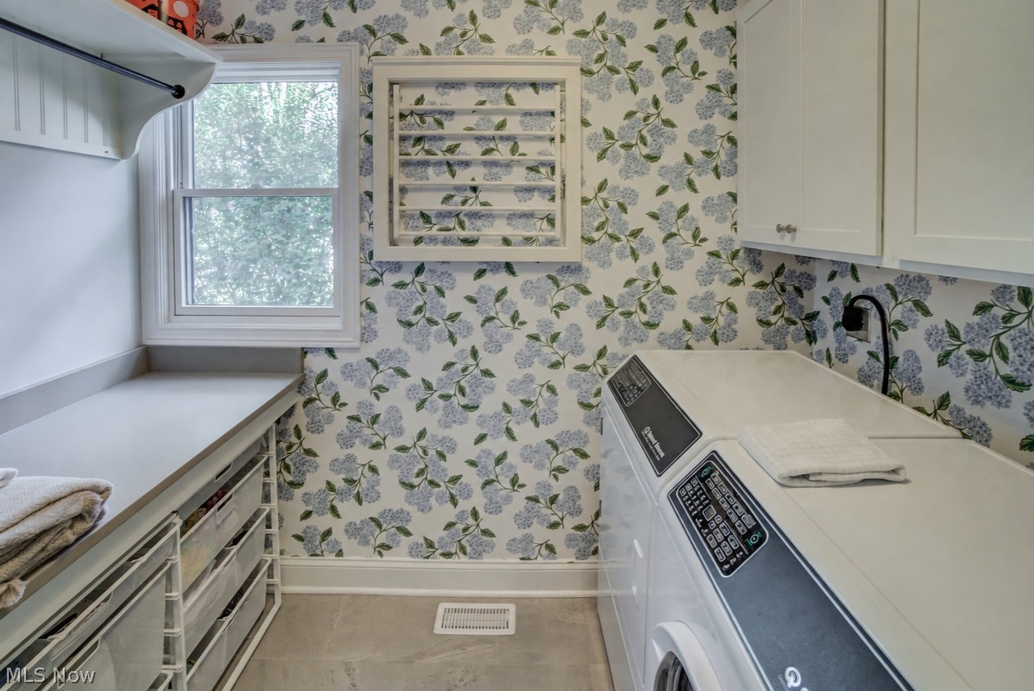 88 Hall Street Chagrin Falls OH 44022