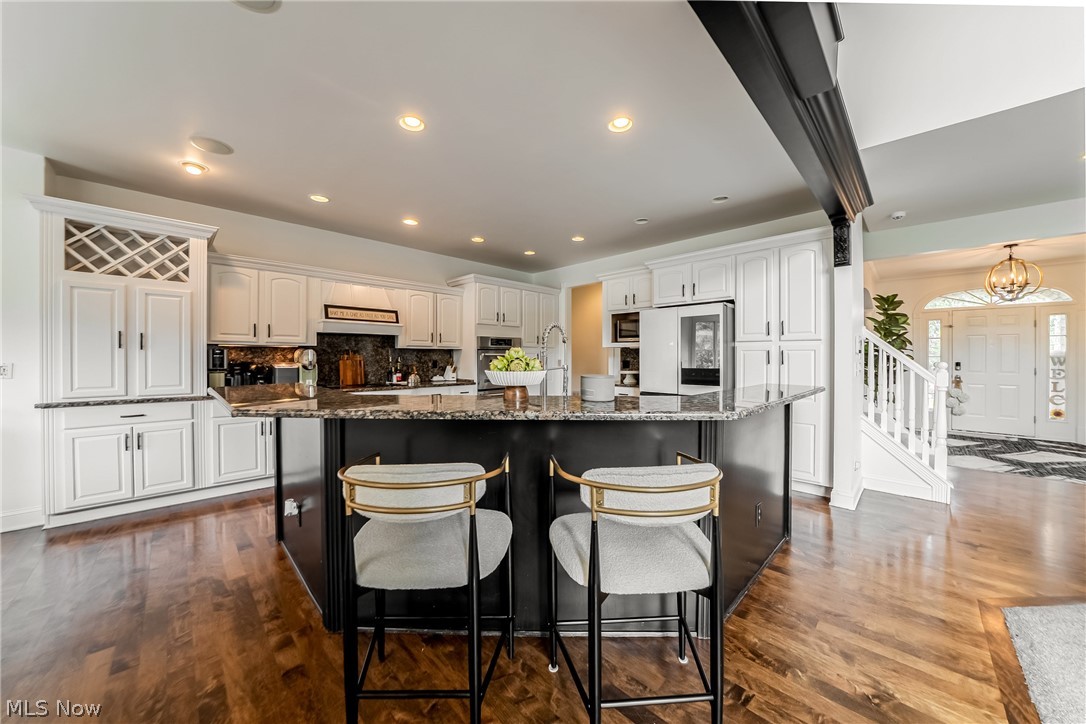 915 Creek View Drive Aurora OH 44202