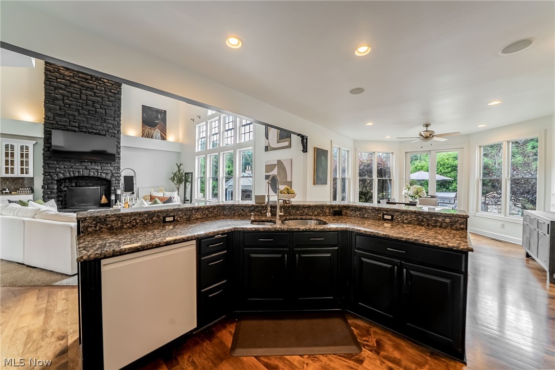915 Creek View Drive Aurora OH 44202