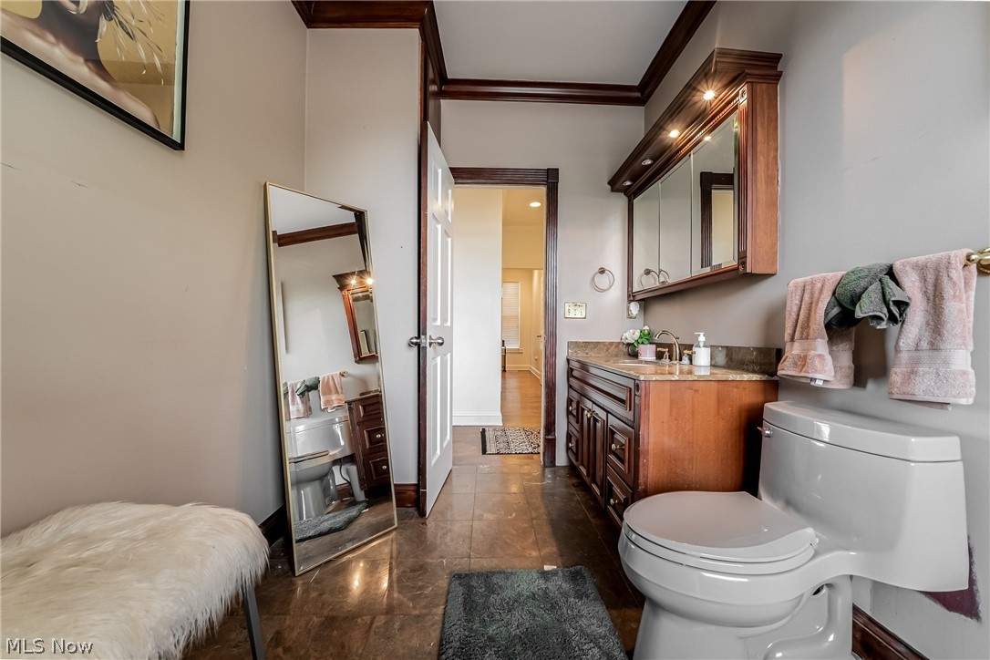 915 Creek View Drive Aurora OH 44202