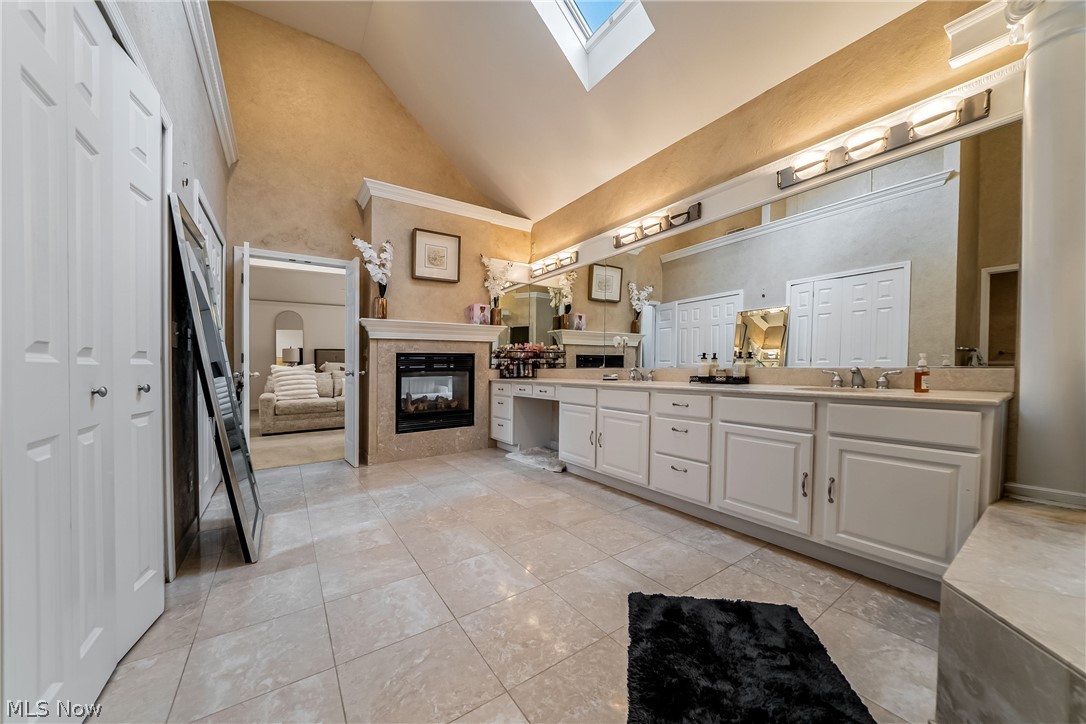 915 Creek View Drive Aurora OH 44202