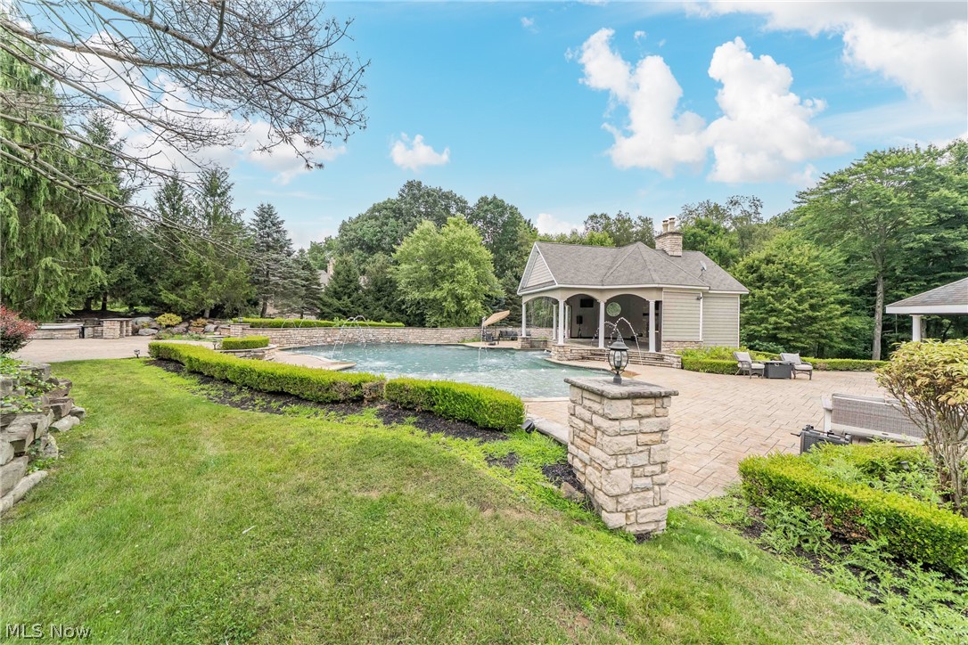 915 Creek View Drive Aurora OH 44202