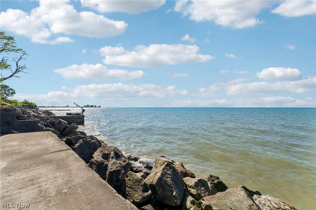 1611 E Erie Avenue Lorain OH 44052