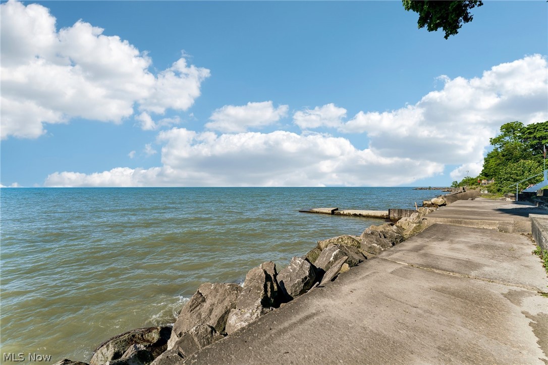 1611 E Erie Avenue Lorain OH 44052