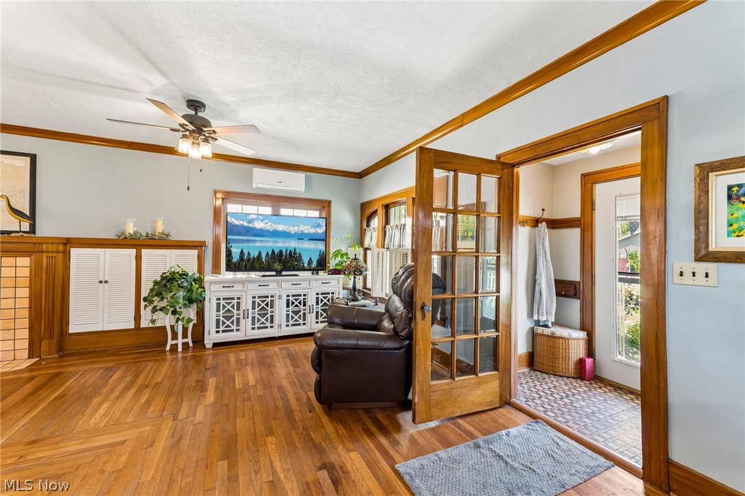 1611 E Erie Avenue Lorain OH 44052