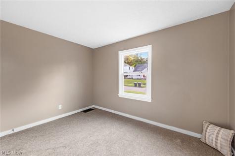 1632 Redwood Avenue Akron OH 44301