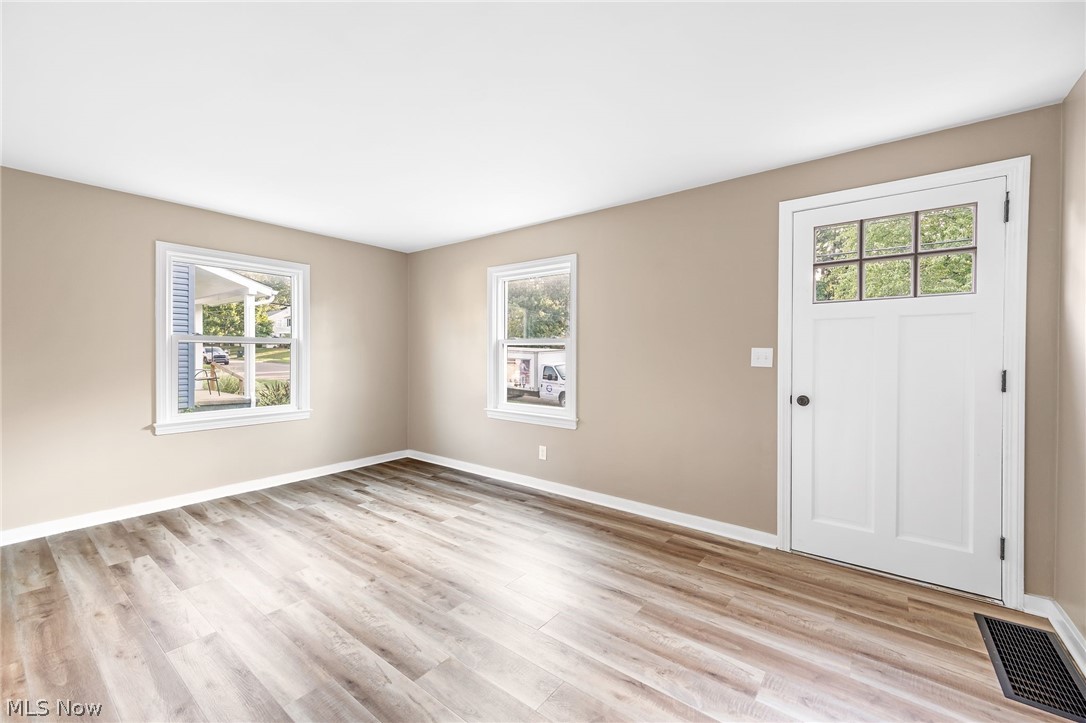 1632 Redwood Avenue Akron OH 44301
