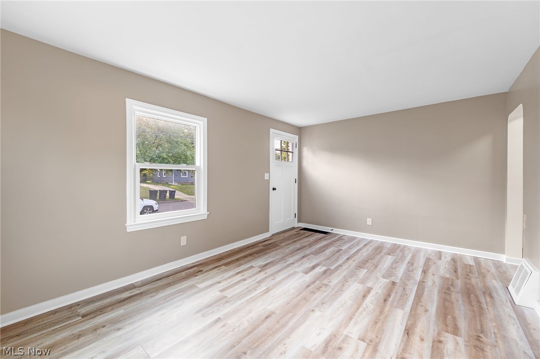 1632 Redwood Avenue Akron OH 44301