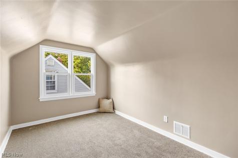 1632 Redwood Avenue Akron OH 44301