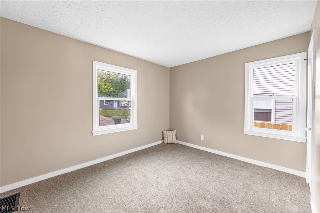 1632 Redwood Avenue Akron OH 44301