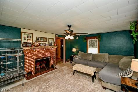 332 Gnau Avenue SW Massillon OH 44646