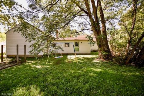 332 Gnau Avenue SW Massillon OH 44646