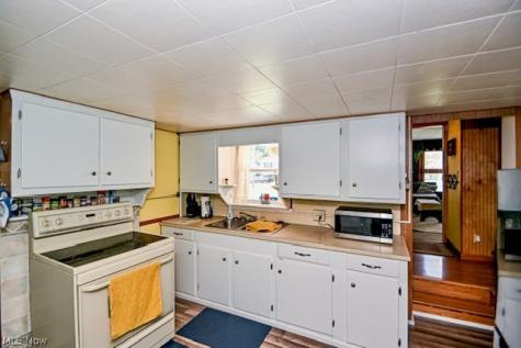 332 Gnau Avenue SW Massillon OH 44646