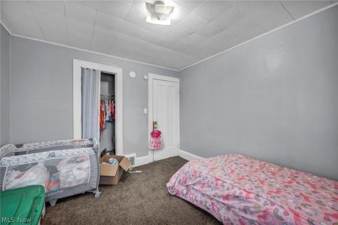 18950 Meredith Avenue Euclid OH 44119