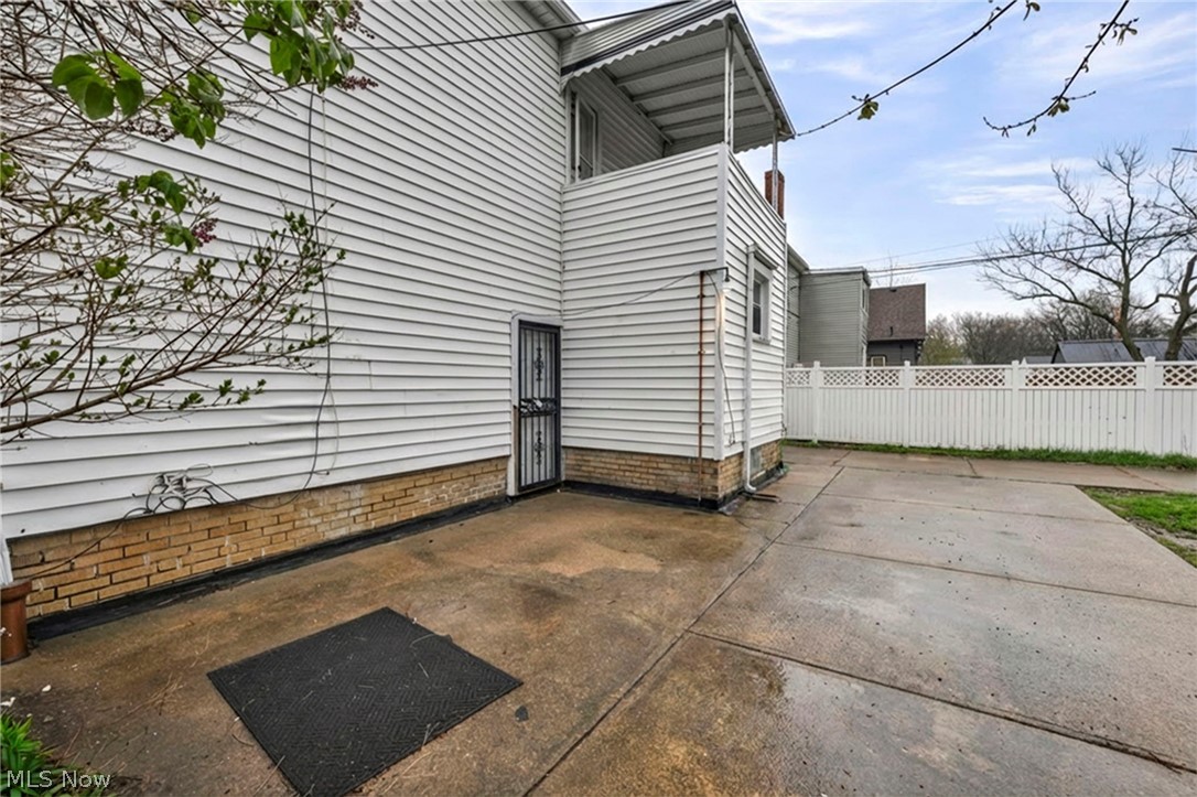 18950 Meredith Avenue Euclid OH 44119