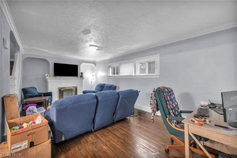 18950 Meredith Avenue Euclid OH 44119