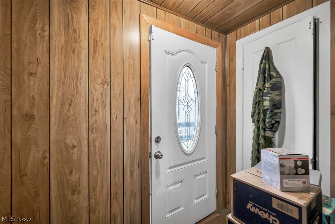 18950 Meredith Avenue Euclid OH 44119