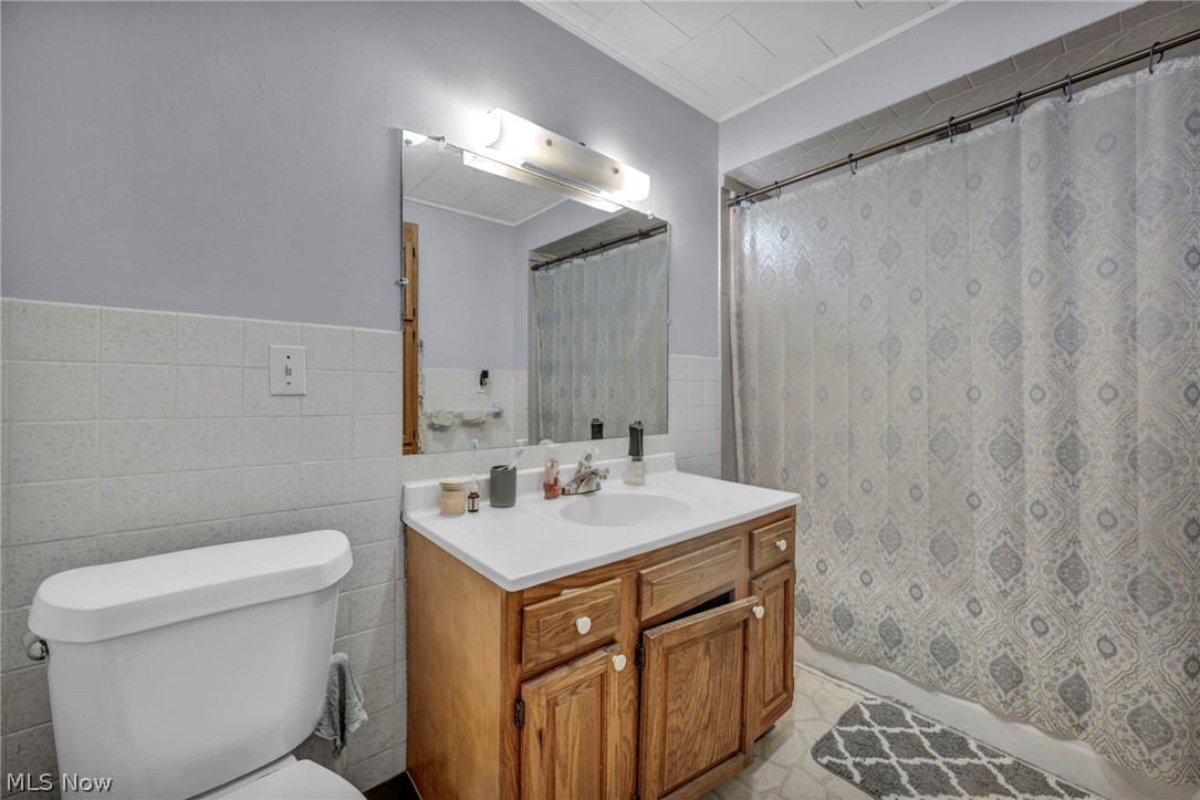 18950 Meredith Avenue Euclid OH 44119
