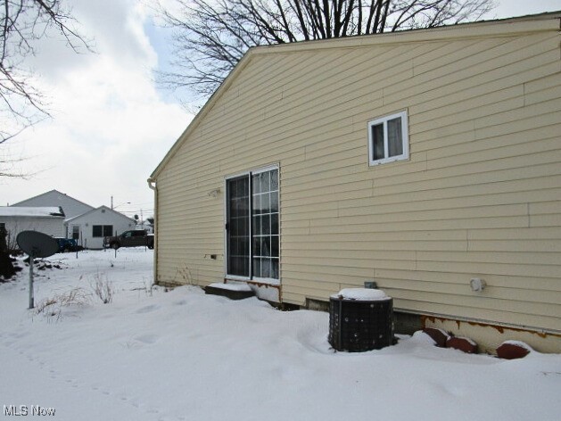 5211 Hecock Avenue Lorain OH 44055