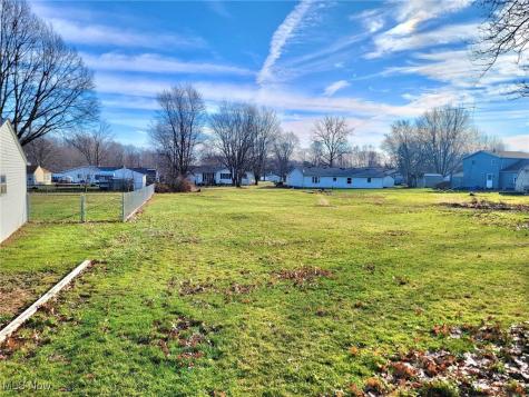 5211 Hecock Avenue Lorain OH 44055