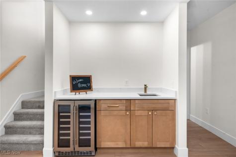 7421 Herman Avenue Cleveland OH 44102