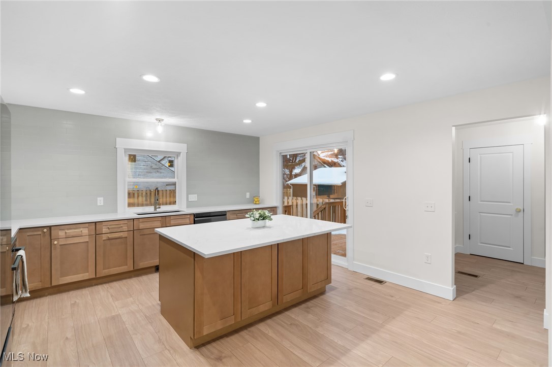 7421 Herman Avenue Cleveland OH 44102