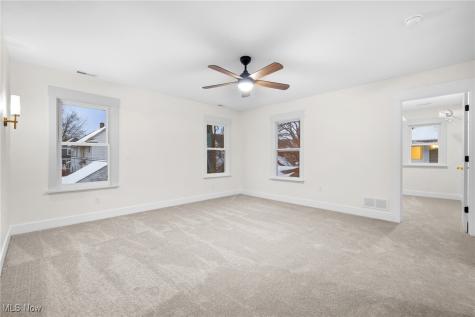 7421 Herman Avenue Cleveland OH 44102