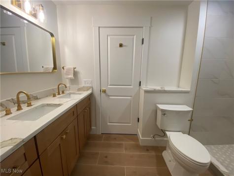 7421 Herman Avenue Cleveland OH 44102