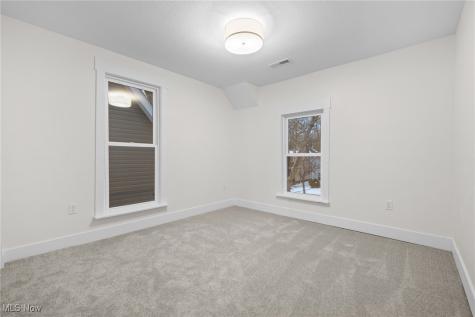 7421 Herman Avenue Cleveland OH 44102