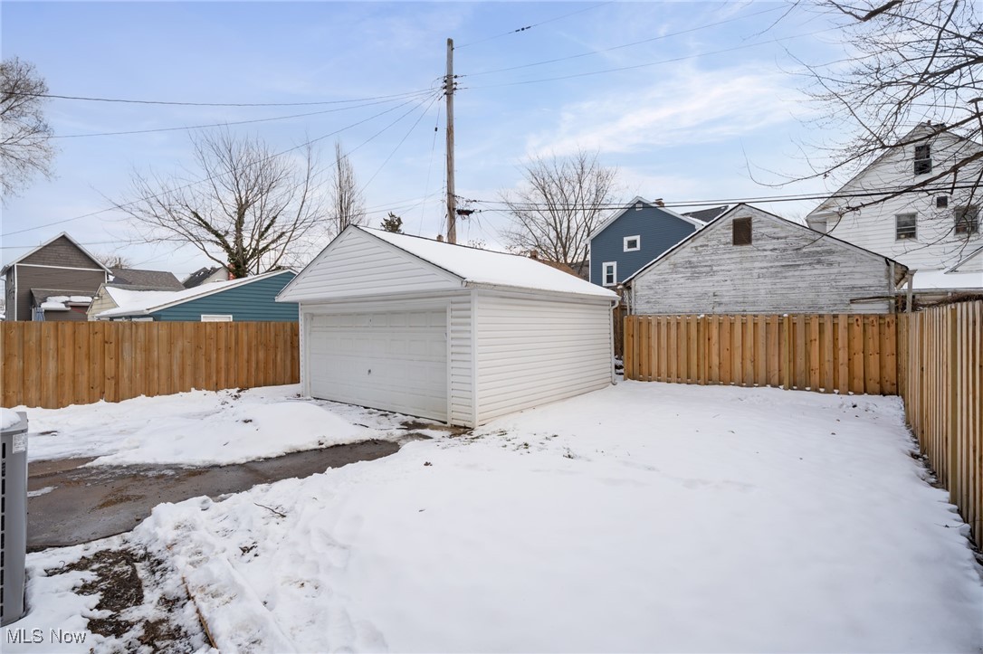 7421 Herman Avenue Cleveland OH 44102