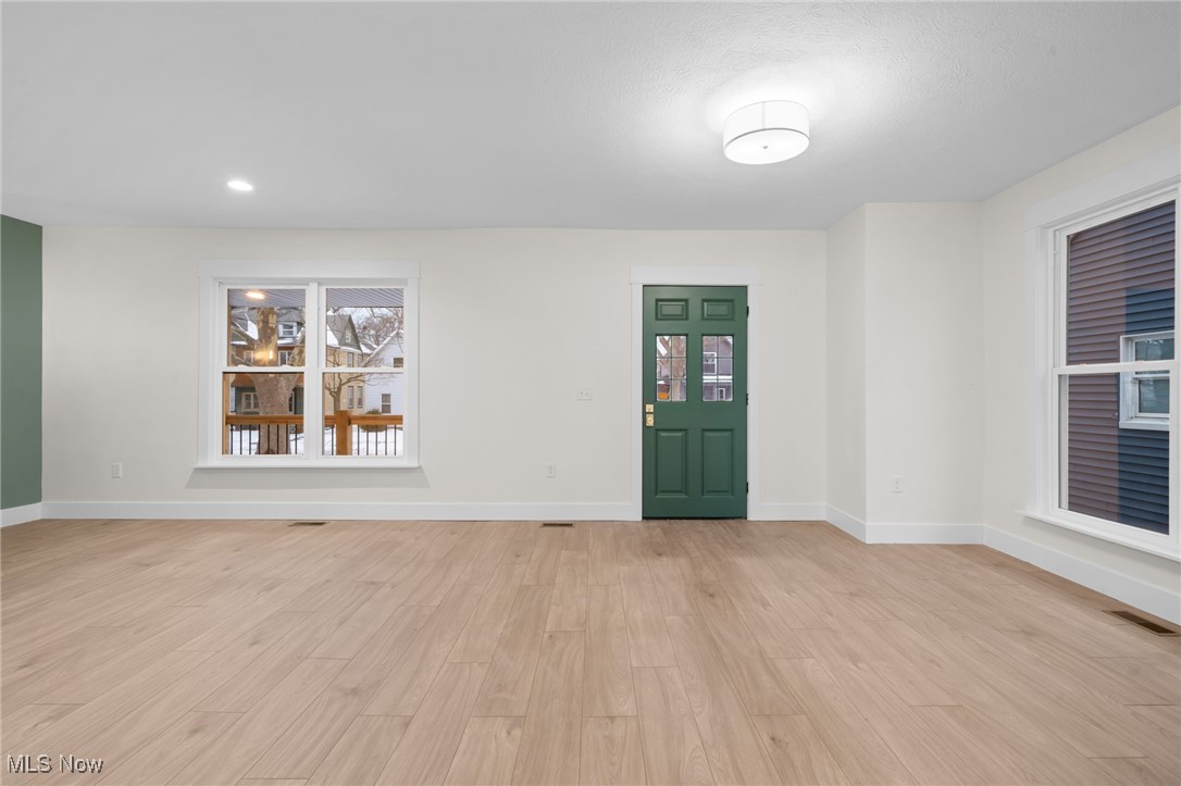 7421 Herman Avenue Cleveland OH 44102