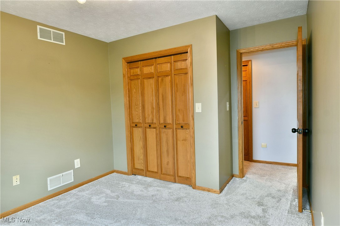 2486 Waynewood Drive NE Fowler OH 44418